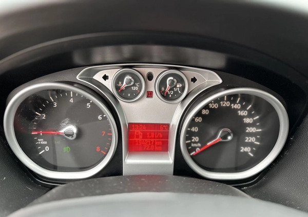 Ford Focus cena 16900 przebieg: 194000, rok produkcji 2010 z Ożarów małe 254